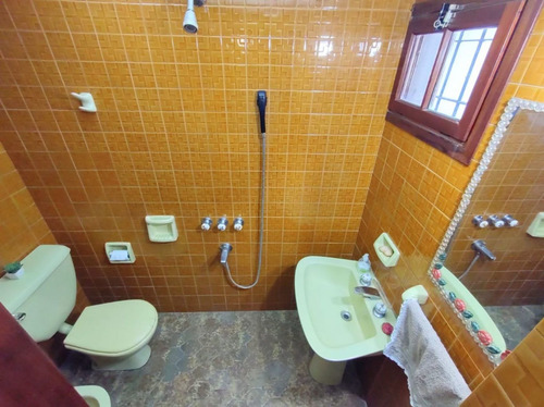 Imagen 19 de 30 de Casa En Av. Argentino Valle - Villa Elvina- S.rosa