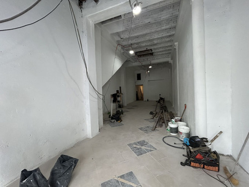 Alquiler Local Comercial 200 Mts 2 En 18 De Julio Cordón.