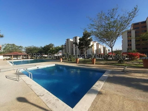 Imagen 7 de 10 de Rentahouse Celeste Núñez 0424 4475408 Cod 2220347