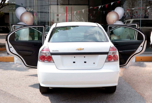 Imagen 3 de 15 de Chevrolet Aveo 2018 1.6 Ls At