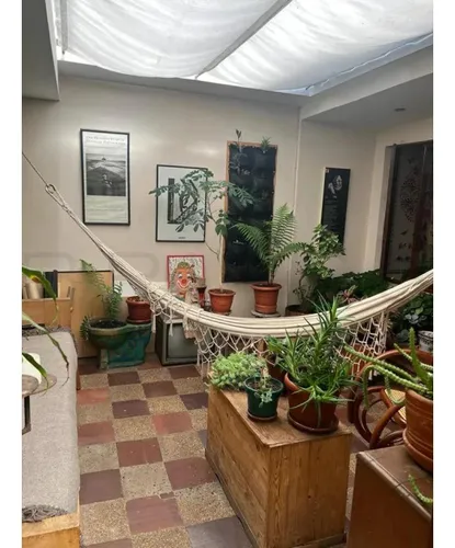Casa En Venta En La Floresta. Cod V6473