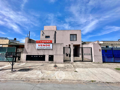 Departamento En Venta De 2 Ambientes. Con Cochera. Centro Zárate