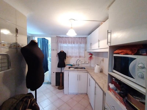 Casa En Venta 2 Domitorios, Altillo, Garage Y Patio - Paso Molino