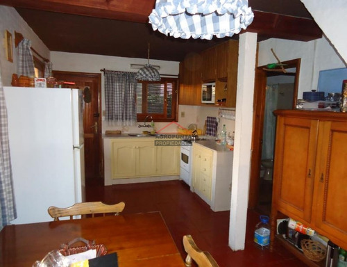 Casa En La Barra, 3 Dormitorios *- Ref: 4136