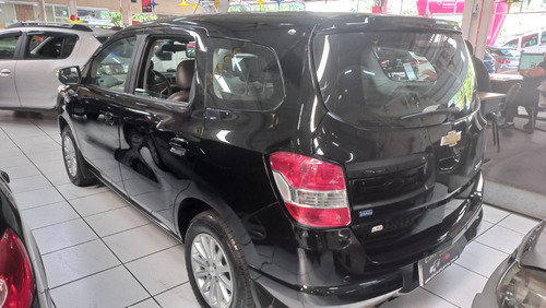 Imagem 6 de 9 de Chevrolet Spin 1.8 Lt 8v Flex 4p Automático