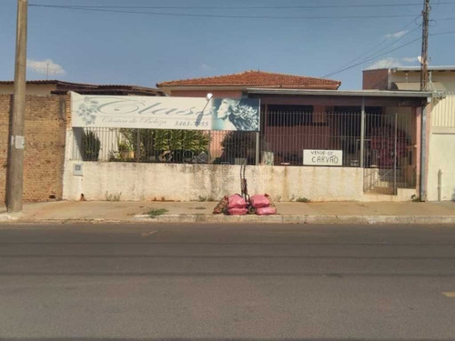 Imagem 1 de 6 de Venda De Casas / Padrão Na Cidade De Araraquara 9499