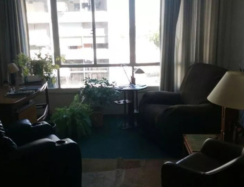 Venta De Monoambiente En Centro, Montevideo.