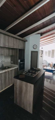 Imagen 12 de 17 de Se Vende Casa Urb Los Samanes