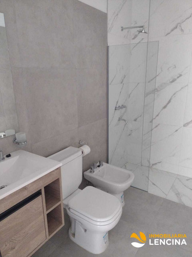 Imagen 11 de 18 de Departamento En Venta - 2 Dorm C/cochera - Centro