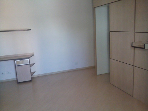Imagem 12 de 15 de Sobrado 3 Suites, 5 Vagas, Churrasqueira, Jardim São Paulo!! - Bl2212