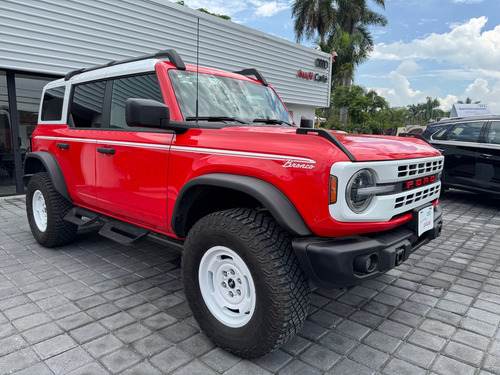 Ford Bronco 2.7 Badlands 5p At