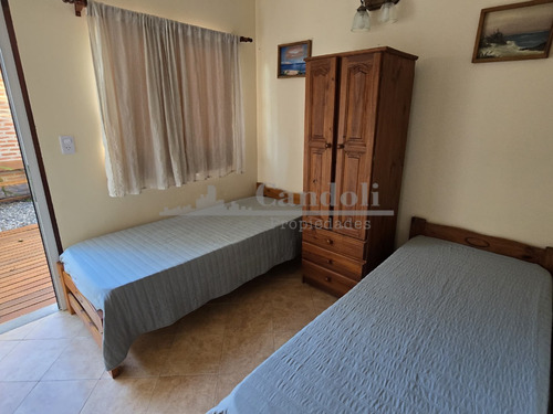 Casa En Venta 4 Ambientes Más 2 Deptos - Cinco Esquinas, Santa Clara Del Mar