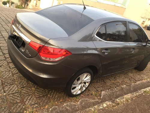 Imagem 3 de 15 de Citroen C4 Lounge