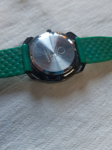 Reloj Beneton Verde Plateado Varios (Usado)