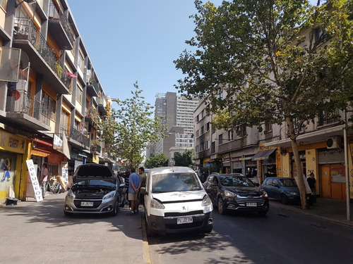 Local Comercial Av. Arturo Prat 757