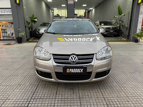 Volkswagen Vento 2.5 Advance 170cv