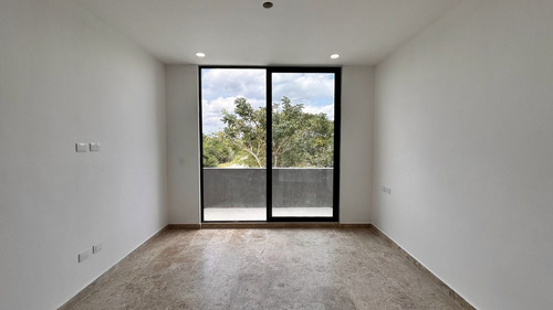 Villa Con Alberca, En Privada Residencial En Venta En Temozón Norte, Mérida