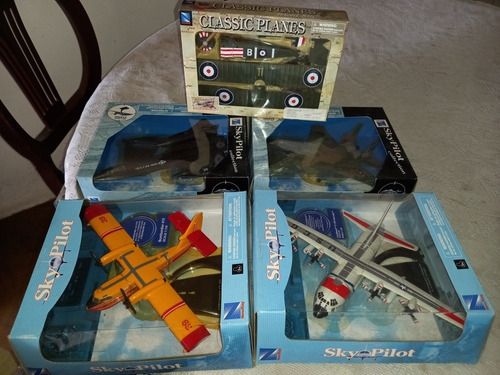 Imagen 1 de 6 de Aviones De Colección New Ray