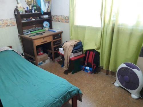 Imagen 6 de 14 de Casa En Venta Cond En Castelar Sur