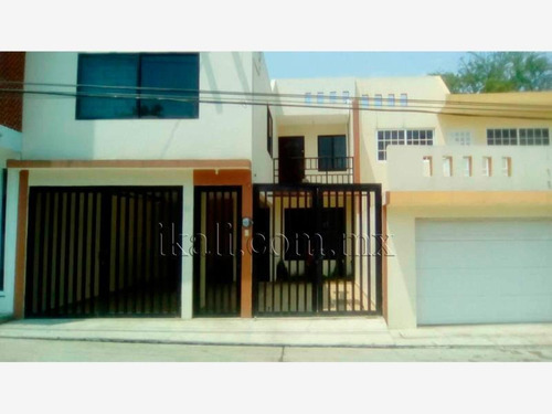 Imagen 2 de 12 de Casa Sola En Venta Anahuac