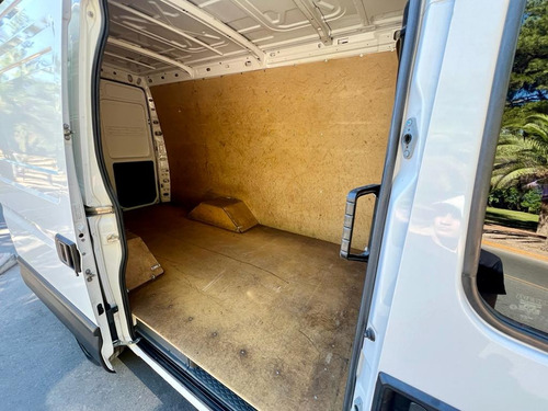 Iveco Daily 3.0 Furgon 55c16 H2 155cv 15.6m3 3950