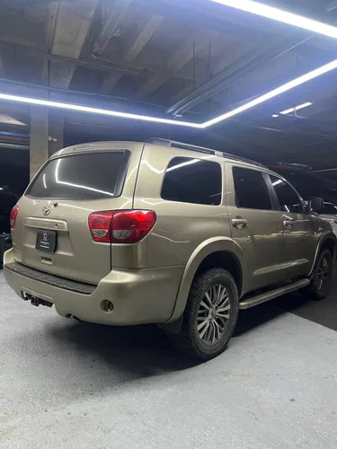 Toyota Sequoia 2008