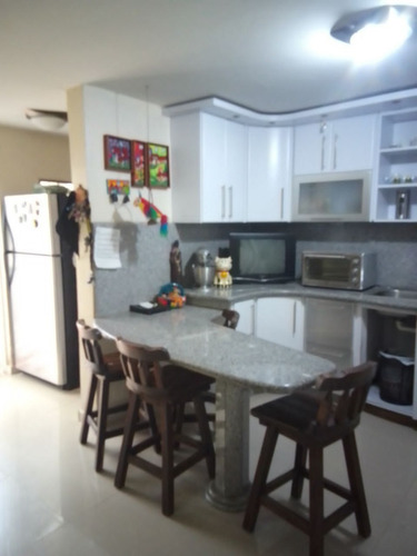 Se Vende Bello Townhouse En San Pablo, Turmero - Urb. Privada