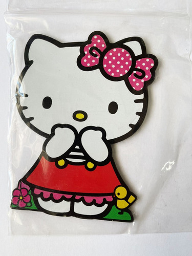 Luminária de parede de madeira pintada Hello Kitty. Kreker