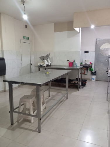 Venta Local Comercial En Esquel, Chubut.