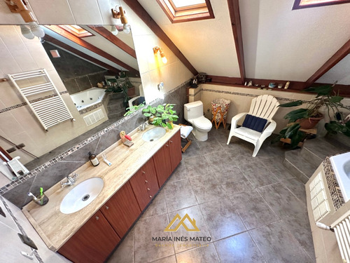 Espectacular Casa En Andalué, Amplia Y Excelente Ubicación