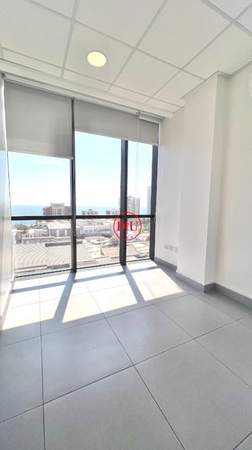Box 29 M² Con Dos Privados En Edificio Médico Nuevo Prado