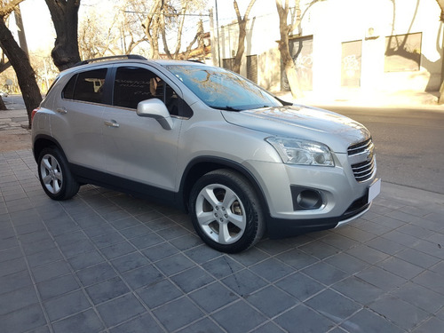 Imagen 2 de 10 de Chevrolet Tracker Ltz+ 1.8 At 4x4 2016 / Nafta / Mendoza