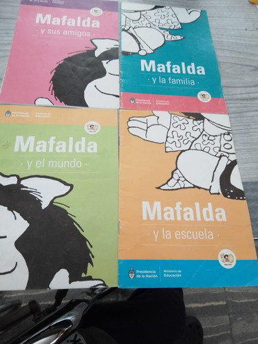 Lote 4 Ejemplares Mafalda Ministerio De Educacion Homenaje