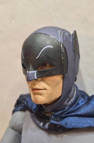Batman 1966 Adam West 1:4 Esgotado Raro (Usado)