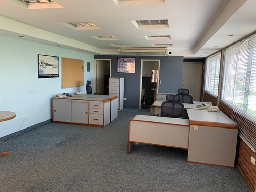Imagen 12 de 13 de En Venta Excelente Casa En El Marqués. Ubicada En Calle Cerr
