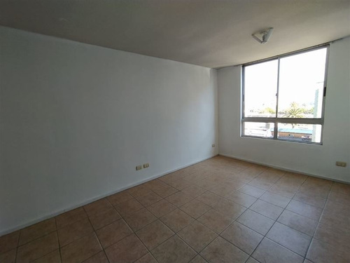 Imagen 4 de 7 de Departamento En Venta De 2 Dorm. En Santiago