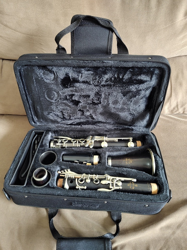 Clarinete Noblet Paris Em Madeira 