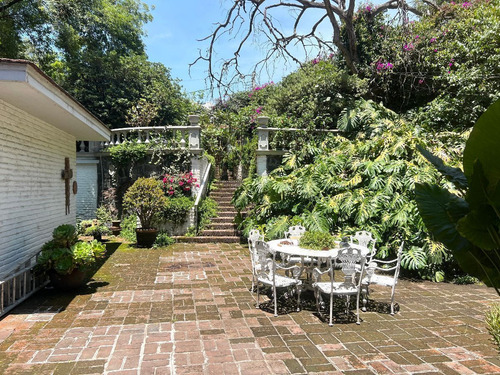 Terreno En Venta En Jardines Del Pedregal