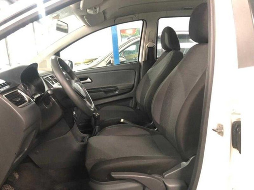 Imagem 8 de 10 de Volkswagen Fox 1.6 Mi 8v Flex 4p Manual 2012/2012