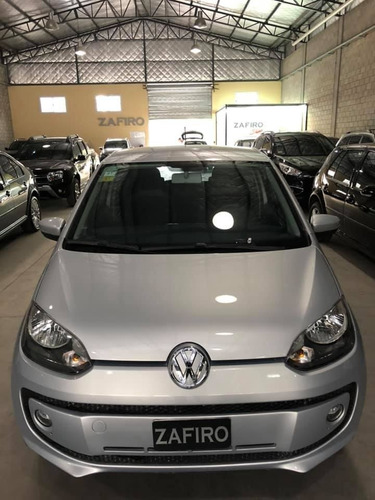 Volkswagen High Up - 60.000 Kms - Año 2015