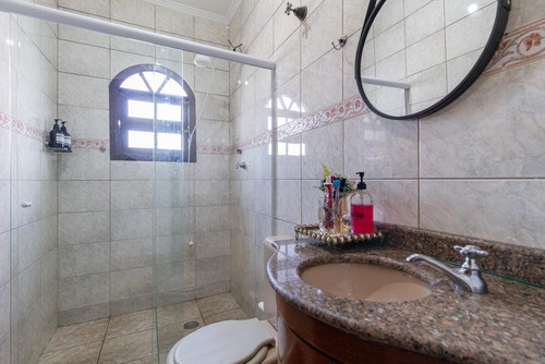 Casa Para Venda Com 3 Quartos 3 Banheiros Sendo 1 Suite