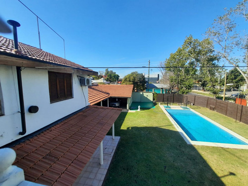Quinta En Venta En Villa Udaondo