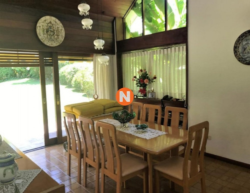 Casa En Venta Y Alquiler, San Rafael, Punta Del Este, 4 Dormitorios.- Ref: 209876