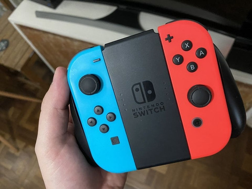 Nintendo Switch Standard + 3 Juegos - ¡impecable!