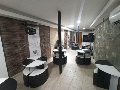 Casa En Venta En El Limon Maracay Aragua 23-15629 Irrr