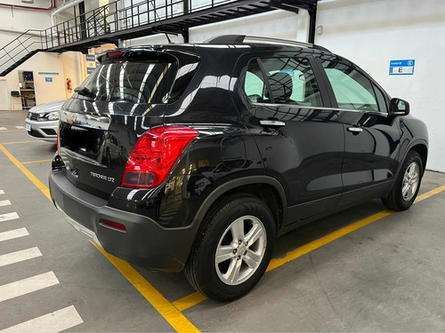 Imagen 4 de 24 de Chevrolet Tracker 2015 1.8 Ltz Fwd Mt 140cv