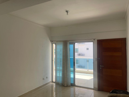 Excelente Apartamento Ubicado En Urb. Real, 3 Habs 2.5 Baños