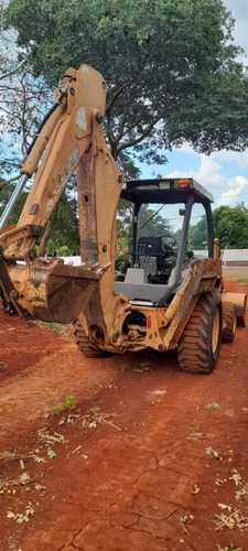 Imagem 4 de 4 de Retroescavadeira Case 580m, 4x4, Ano 2011