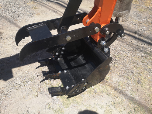 2024 Miniexcavadora Agt Qh13r 1 Ton. Nueva Con Cabina