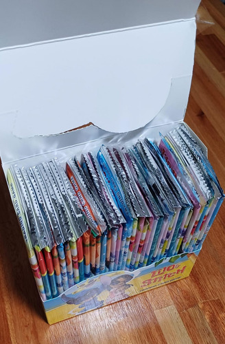 Caja Con 36 Sobres De Cartas Lilo Y Stitch
